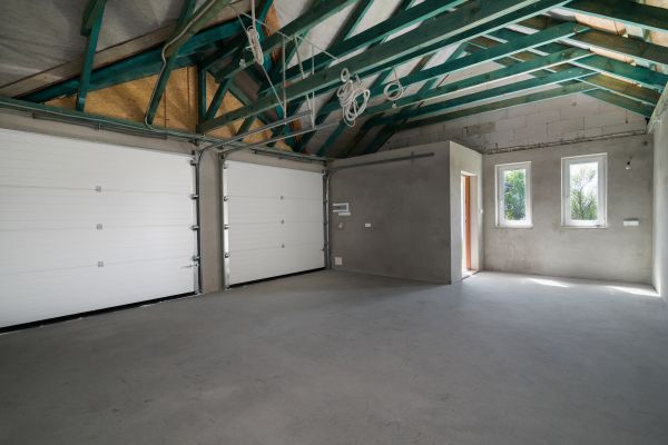 Cost of Garage Floor Concrete Repair in Manchester